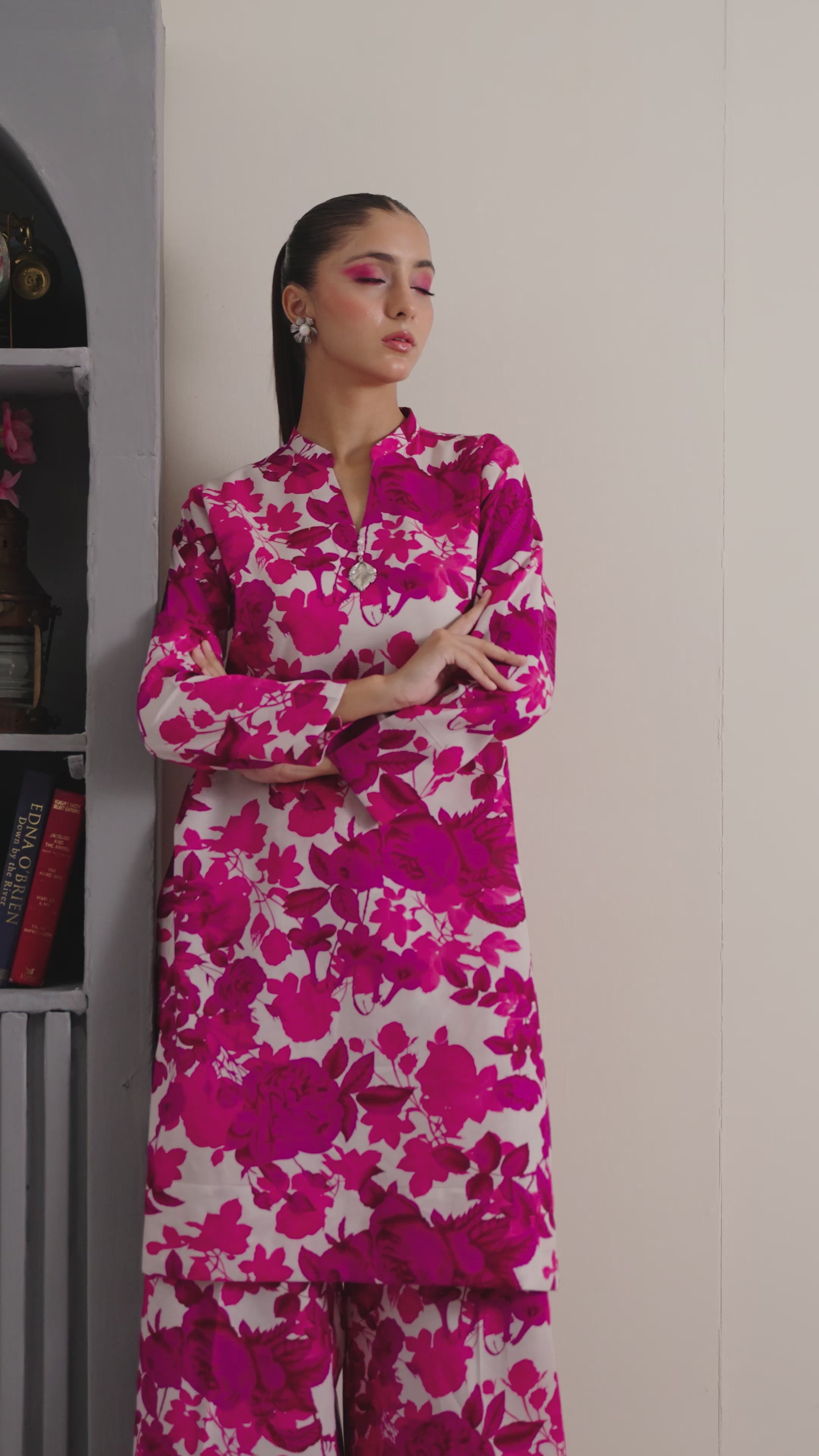 print suit Gulaabiya