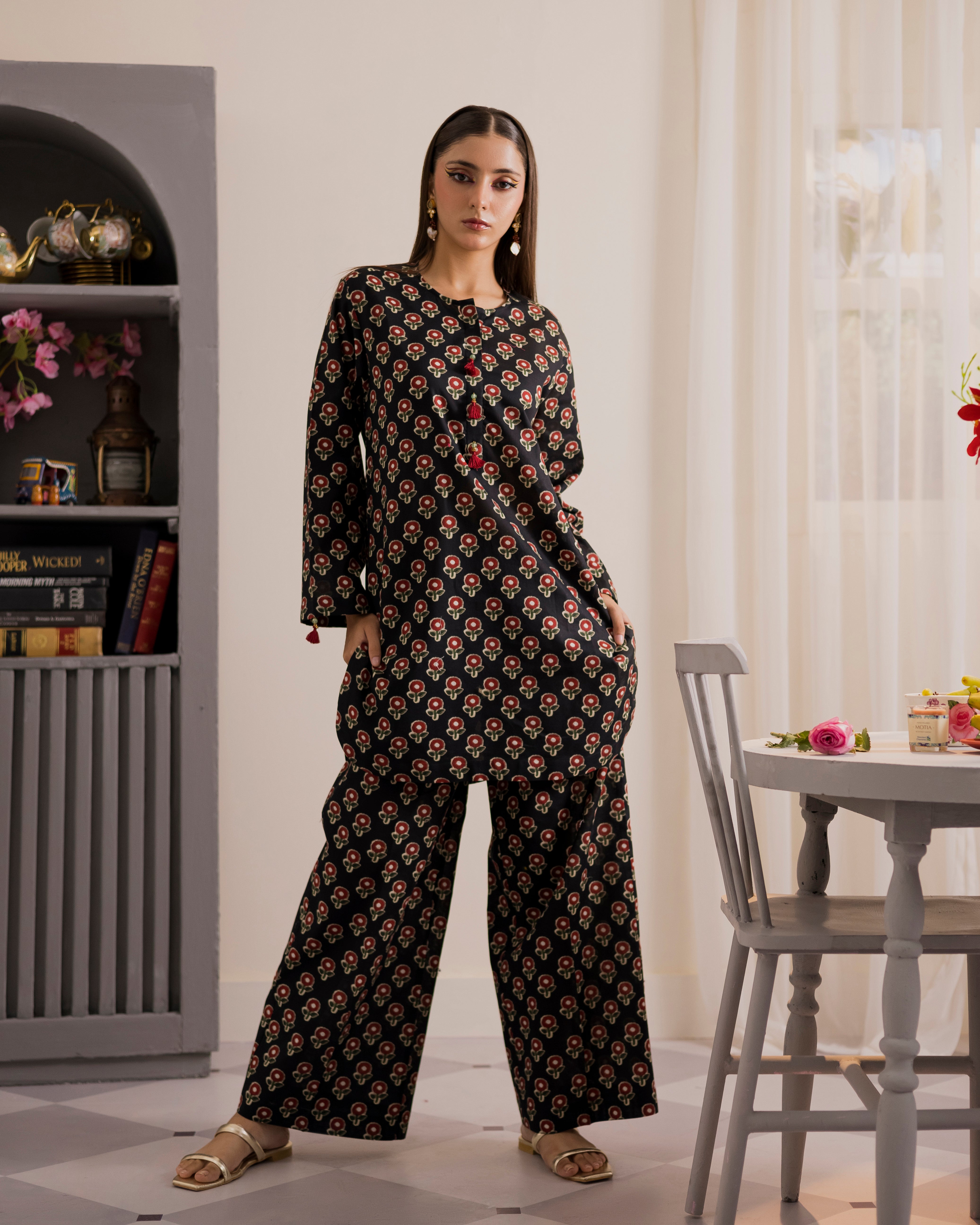 Black printed suit Noor’e