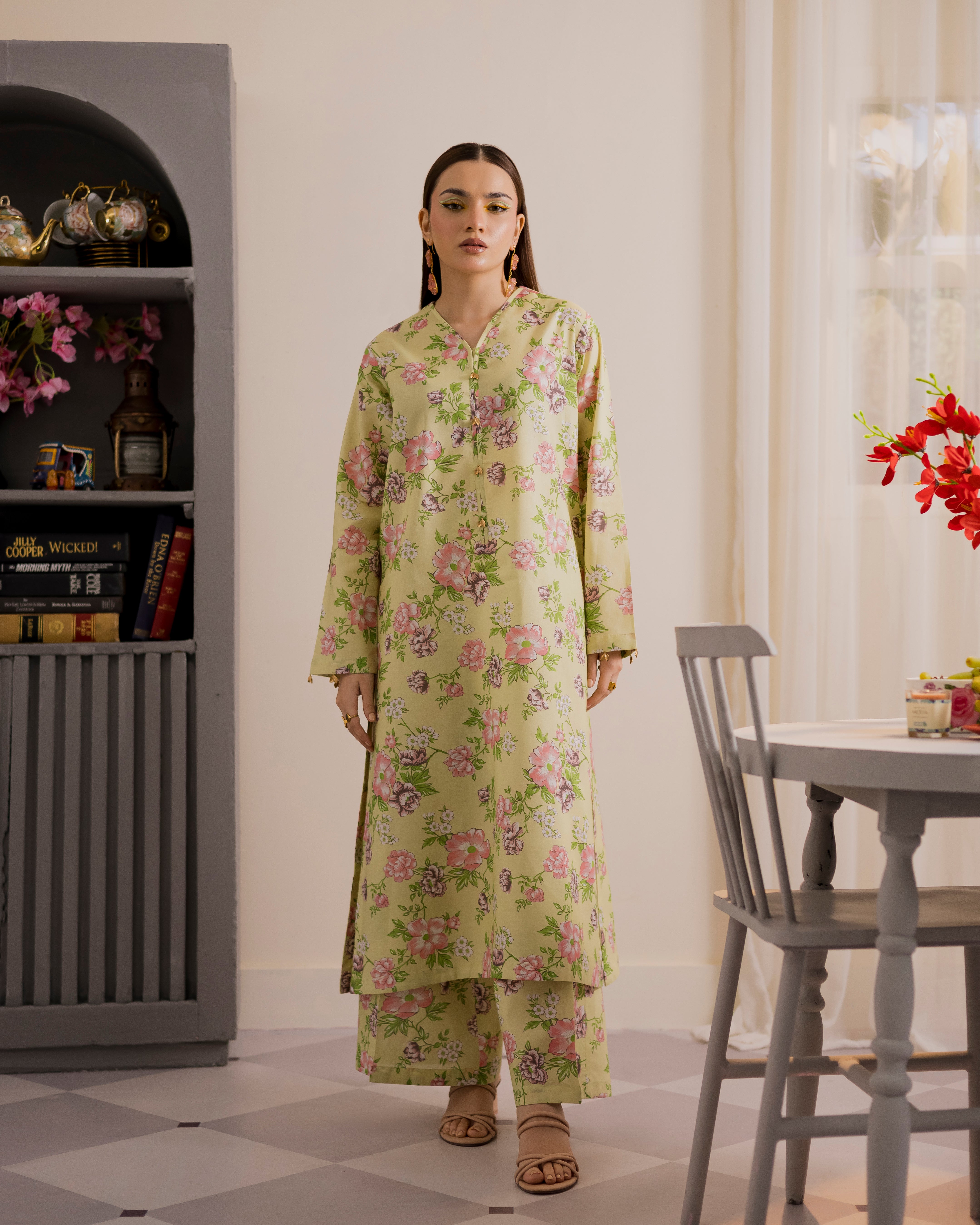 Gulnaar-suit
