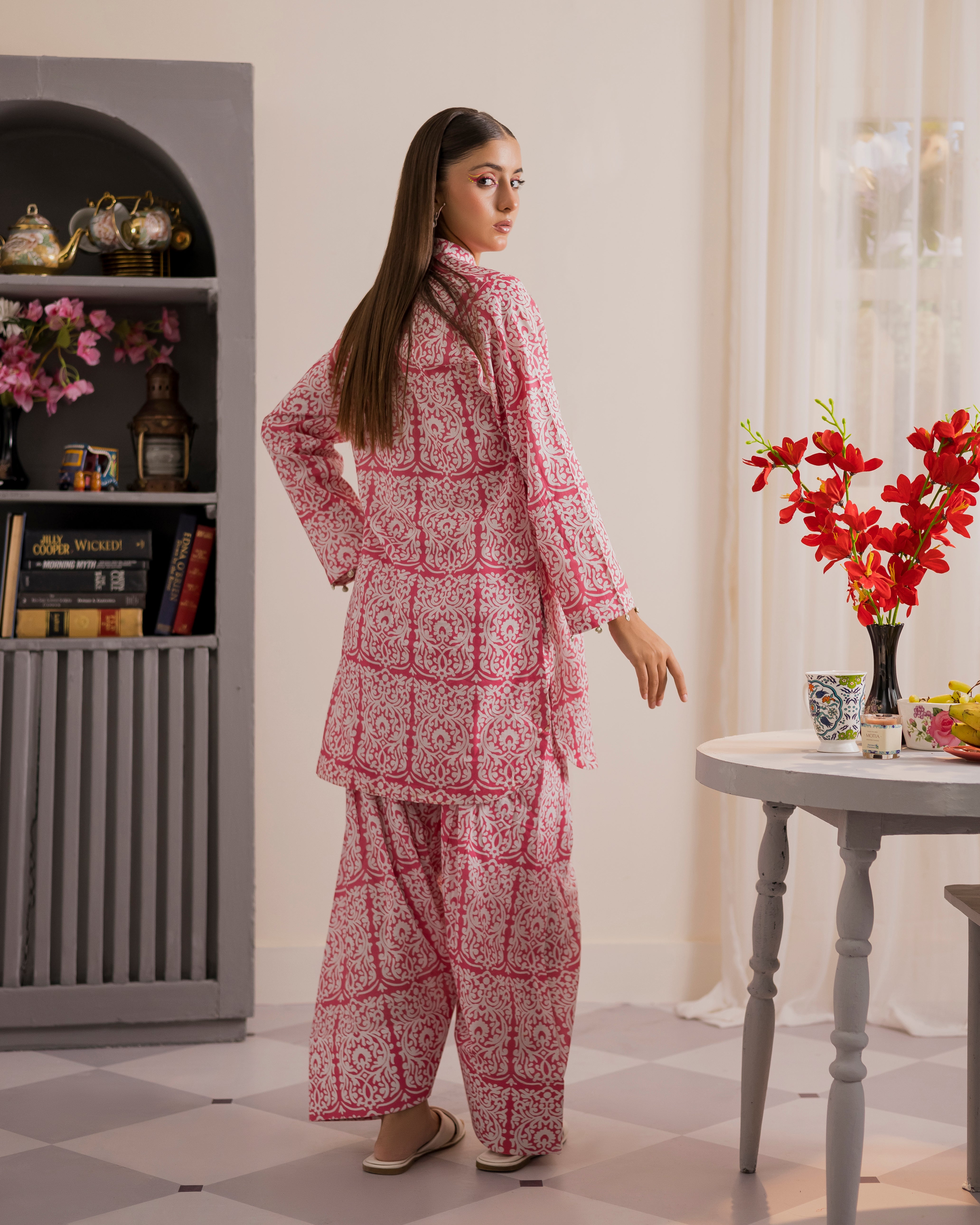 Rozzi-white-pink-flower-suit